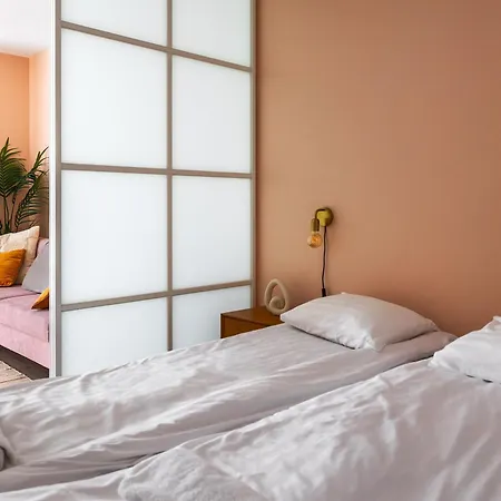 Serene Escape In Апартаменты