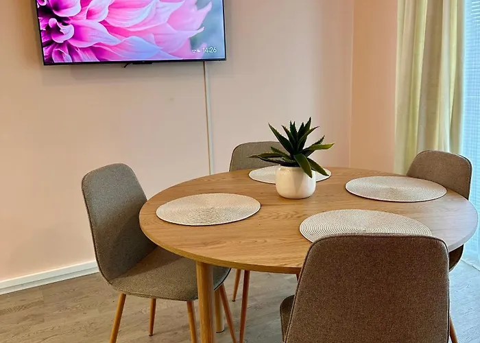 Apartment Serene Escape In